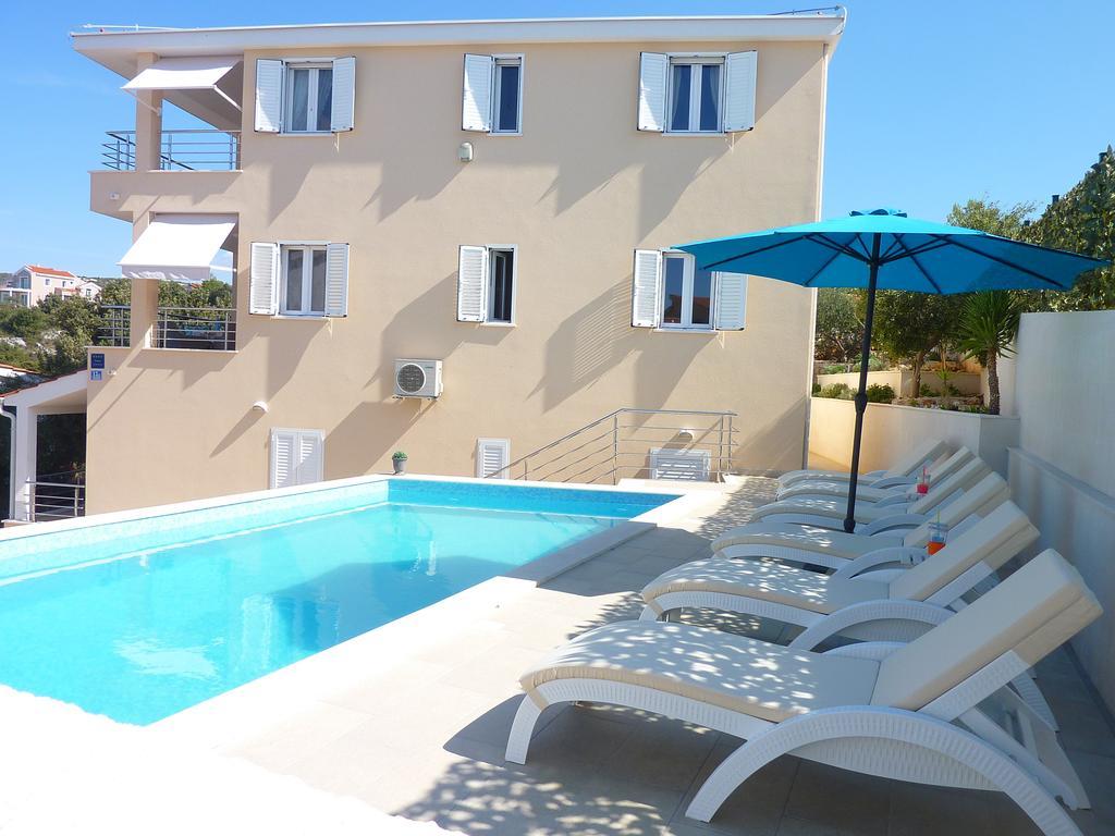 Apartments Villa Laguna With Pool Ražanj 외부 사진